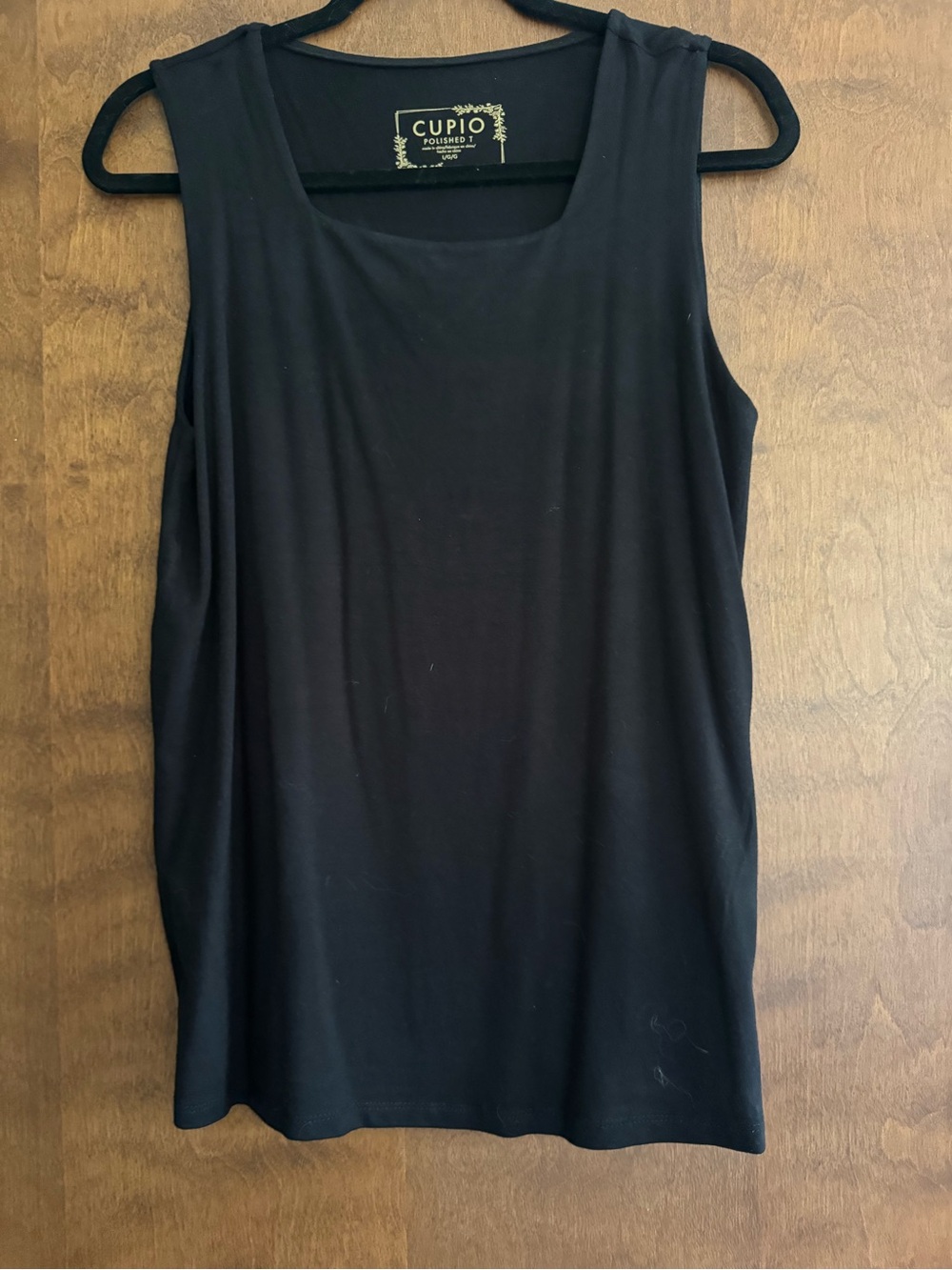 Cupio Black Scoop Neck Tank — Classic Sleeveless Tee